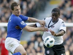 Acción del juego entre Fulham y Everton en la Liga Premier de Inglaterra. AP  /