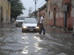 Conagua recomendó seguir a la depresión tropical ‘Matthew’, porque su trayectoria descarga lluvias en la región oriental de Tabasco.NTX  /