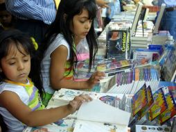 Se pretende a los pequeños, integrarlos al mundo de la lectura . ARCHIVO  /