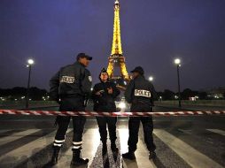 Fuerzas de seguridad vigilan el monumento. AP  /