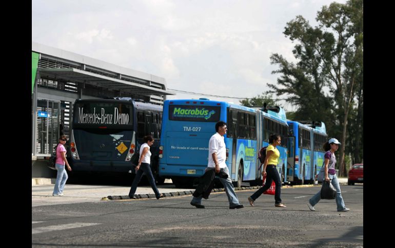 El proyecto integral considera que el servicio de transporte público circule por Alcalde-16 de Septiembre. ARCHIVO  /