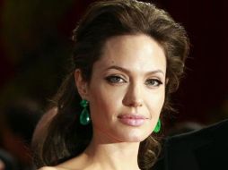 Jolie no ha confirmado que vaya a escribir un libro. REUTERS  /