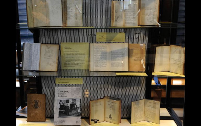 En la Biblioteca Nacional de Buenos Aires se encontraron libros con notas del argentino Jorge Luis Borges. AFP  /