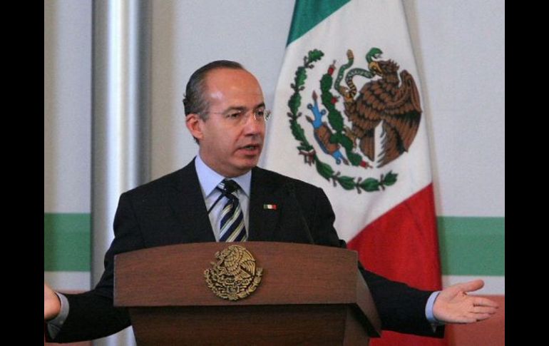 Felipe Calderón (foto), Juan Molinar Horcasitas y Emilio González asistirán a la 18 Conferencia de Telecomunicaciones. ARCHIVO  /