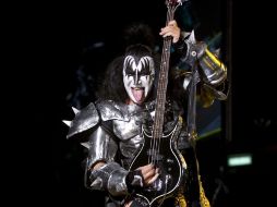 Kiss no  defraudó el jueves en el Palacio de los Deportes, y planea repetir la dosis en la Arena VFG. EFE  /