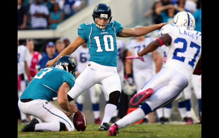 Josh Scobee anota de 59 yardas, para el triunfo de último minuto ante los Potros. AP  /