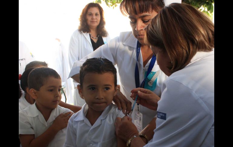 El banderazo de arranque de la Tercera Semana Nacional de Salud tuvo lugar en la Escuela Primaria Urbana 567. A. HINOJOSA  /