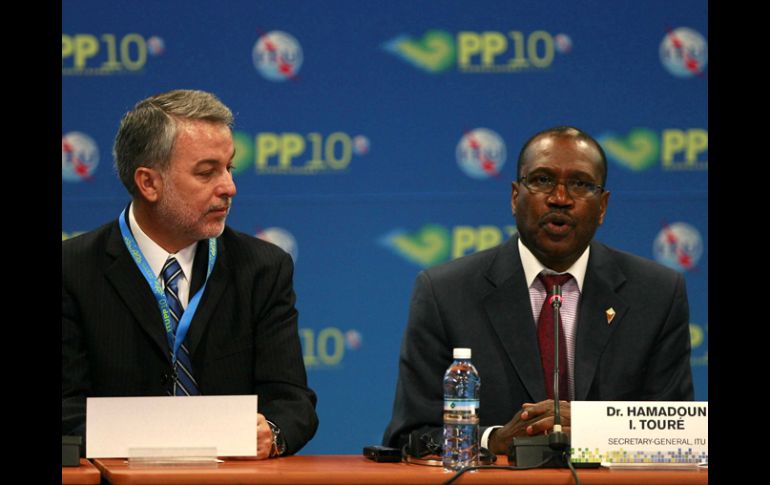 Durante el acto de inauguración, Hamadoun I. Touré, dirigió parte de su mensaje en español. E. PACHECO  /