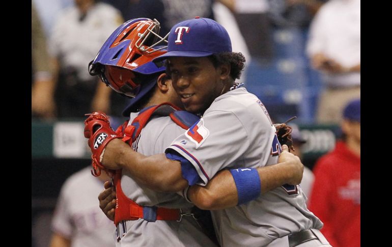 Los Rangers de Texas festejan el triunfo. REUTERS  /