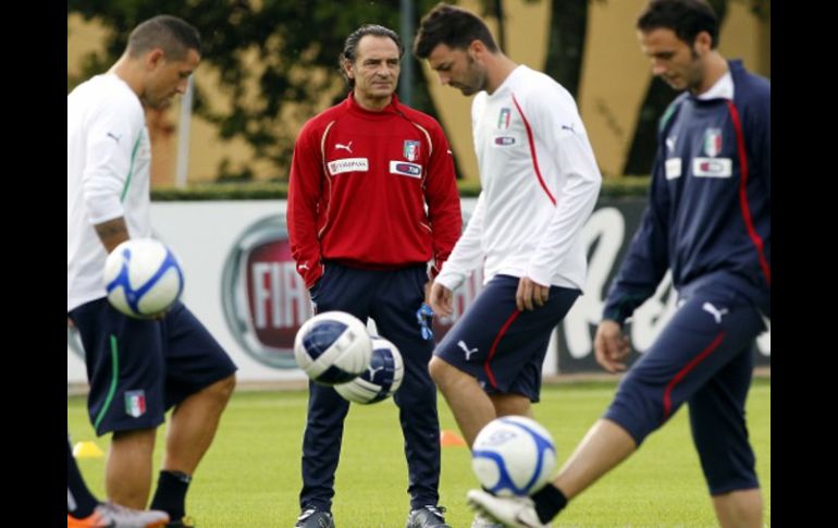 Los jugadores italianos realizan un entrenamiento como preparación de su próximo encuentro. AP  /