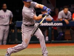 El jugador de los Rangers de Texas, Michael Young, anotó un jonrón en contra del equipo de Tampa Bay. REUTERS  /