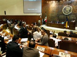 Durante la sesión de ayer en el Congreso se aprobó también enviar un extrañamiento al titular de la CEA, César Coll. E. BARRERA  /