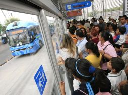 El transporte denominado comúnmente BRT combina bondades del Tren Ligero y males del camión en Guadalajara. A. GARCÍA  /