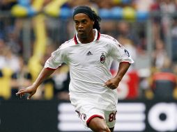 El jugador brasileño Ronaldinho Gaucho en un partido con el Milán. MEXSPORT  /