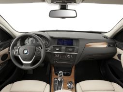 En la imagen el aspecto del tablero del BMW X3. ESPECIAL  /