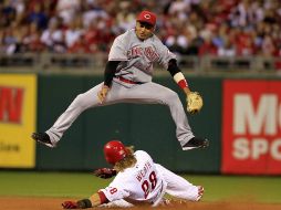 El parador en corto colombiano de los Rojos de Cincinnati, Orlando Cabrera. EFE  /