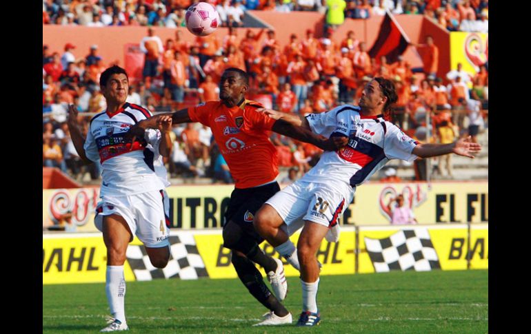 Jaguares suma seis partidos sin perder en el apertura 2010. MEXSPORT  /