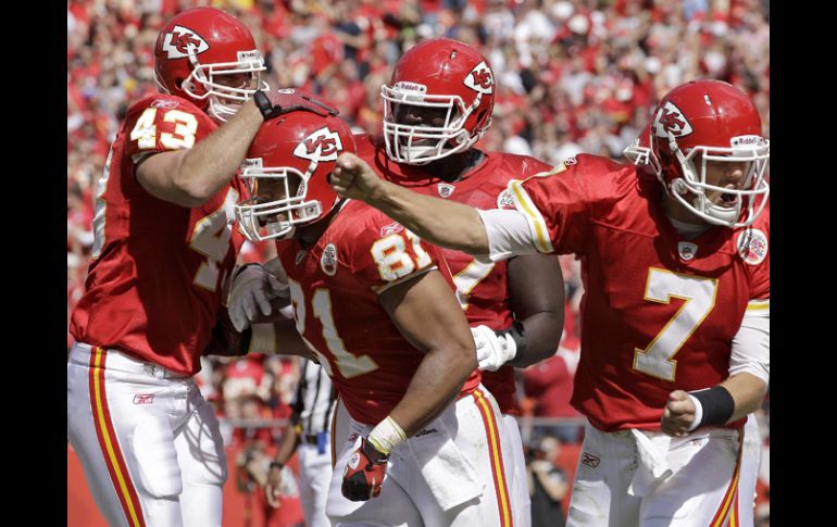 Kansas City ha basado su gran paso en un impresionante ataque terrestre que promedia 160.7 yardas por partido. AP  /