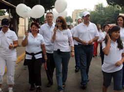 La caminata del personal de la Secretaría de Salud, contó con la presencia de su titular, Alfonso Petersen (izquierda). A. HINOJOSA  /