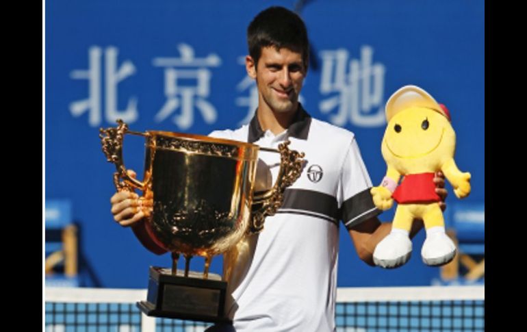 Novak Djokovic consiguió la victoria en el Abierto de China. AP  /