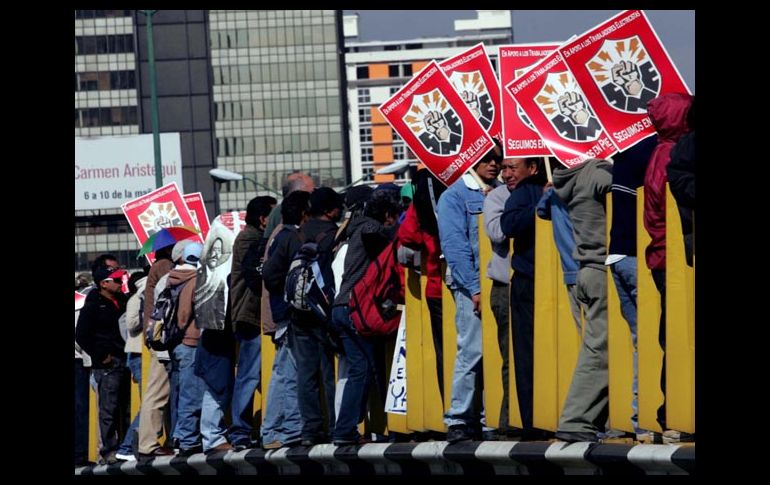 Las manifestaciones de esta mañana provocaron problemas en la vialidad capitalina. EL UNIVERSAL - ARCHIVO  /