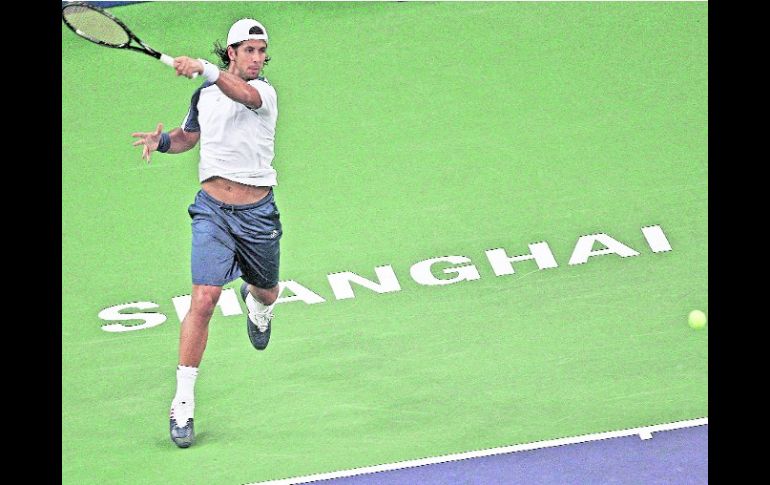 El tenista español Fernando Verdasco, cayó en dos sets ante el holandés Thiemo De Bakker. AP  /