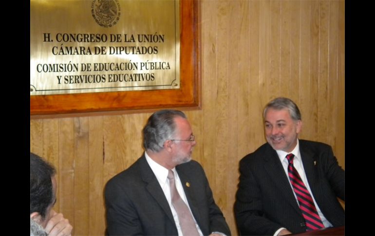 El gobernador del Estado, Emilio González y  de Raúl Padilla en el Congreso de Unión. ESPECIAL  /