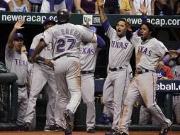 Los Rangers serán anfitriones de los Yankees de Nueva York, que avanzaron de comodines. AP  /