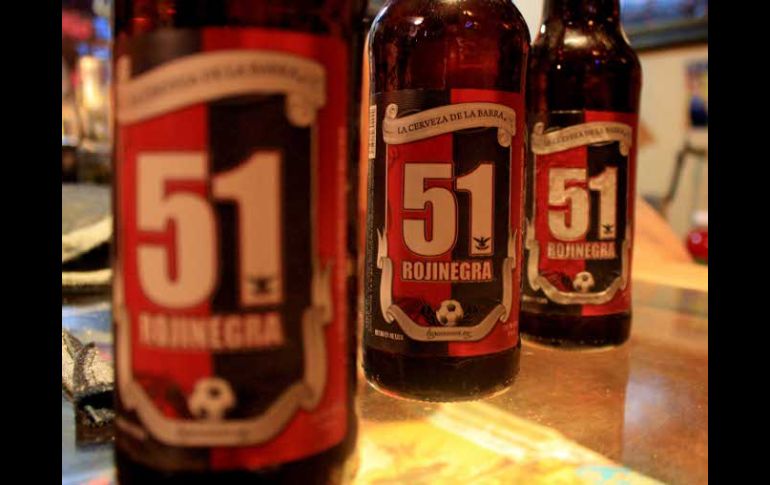 La 51 Rojinegra es una cerveza de receta original, 100% de malta, hecha artesanalmente  con un estilo pale ale ámbar. A. HINOJOSA  /