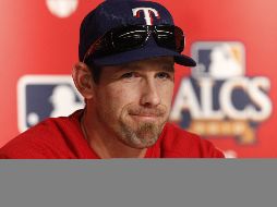 Cliff Lee en rueda de prensa en el Estadio de Yanqui en Nueva York. AP  /