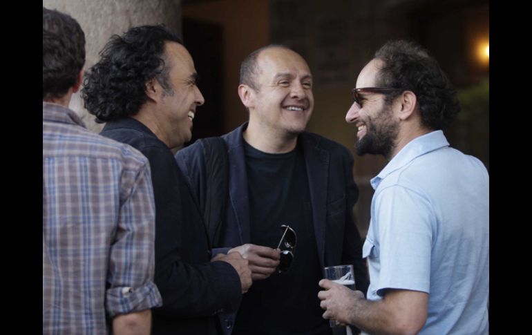 Directores como Alejandro González Iñárritu (i) convivieron en un restaurante. S.NÚÑEZ  /