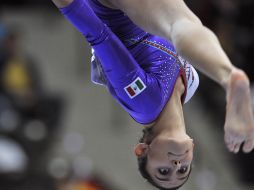 La mexicana Elsa García realiza su rutina en el campeonato de Gimnasia  Artistica. EFE  /