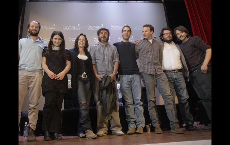 Reygadas, Chenillo, Riggen, Naranjo, Eimbcke, Escalante, Pablo Cruz (productor) y Diego Luna. S. NÚÑEZ  /