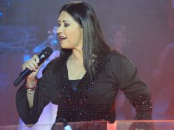 Ana Gabriel interpretó durante más de dos horas los temas más representativos de su larga trayectoria musical. A. HINOJOSA  /