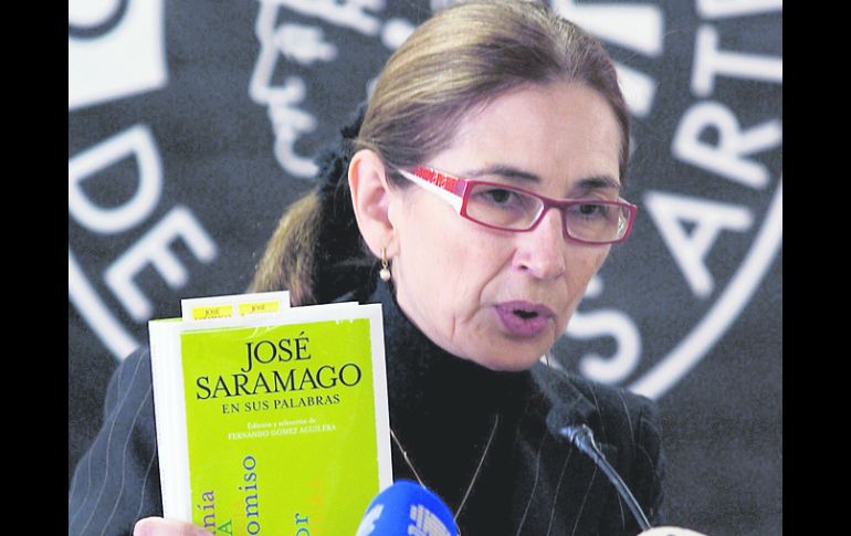 Pilar Reyes, viuda de José Saramago, presentó en Madrid un libro que reúne los pensamientos del escritor portugués.EFE  /