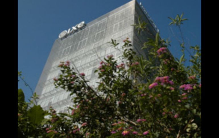 El banco Ixe inició negociaciones con Banorte para una posible fusión. ARCHIVO  /