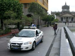 El Ayuntamiento tapatío y el sector privado están en disputa por determinar la empresa arrendadora de patrullas. ARCHIVO  /