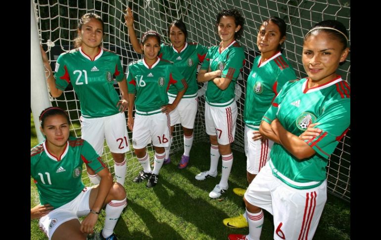 Las jugadoras de la Selección Mexicana Femenil van por buen camino en la Copa Reina de la Paz. MEXSPORT  /