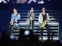 Nick, Joe y Kevin Jonas entregaron un set de 21 canciones en la parte final de un concierto lleno de energía. A. CAMACHO  /