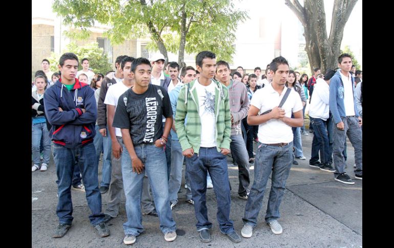 Aspecto de los estudiantes que conformaron la manifestación 31 de la UdeG, pertenecientes a la Preparatoria Regional de Ameca. ESPECIAL  /