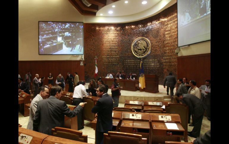 La documentación de los aspirantes se recibirá en el Congreso local el 4 y 5 de noviembre, para el 10 aplicar el examen. A. GARCÍA  /