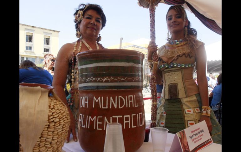 Autoridades participaron ayer en la conmemoración del Día Mundial de la Alimentación. A. GARCÍA  /