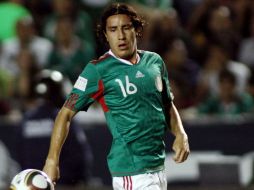 Efraín Juárez con el Tri en el duelo amistoso ante Monterrey. MEXSPORT  /