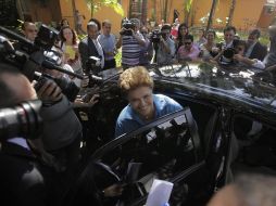 La candidata del Partido del Trabajo, Dilma Rousseff, al finalizar un acto de campaña en Brasilia. REUTERS  /