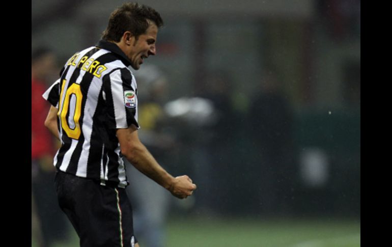 Alessandro Del Piero celebra el segundo gol que le da la victoria a la Juventus.AP  /