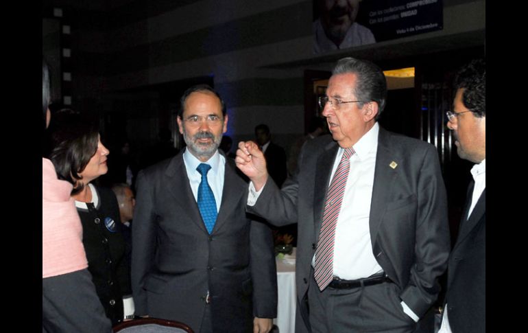 El senador Gustavo Madero se reunió con consejeros y militantes del PAN para recibir su apoyo y lograr la presidencia del CEN. NTX  /