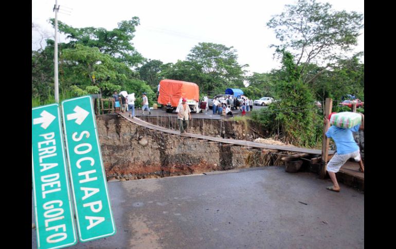 Aspecto de los destrozos en Veracruz tras la temporada de lluvias. ARCHIVO  /