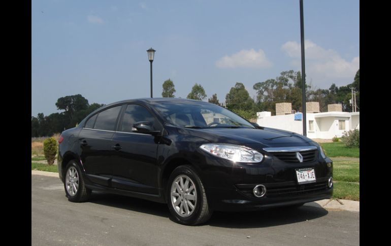 Renault Fluence llega para combatir contra verdaderos campeones como Civic, Corolla y Focus. ESPECIAL  /