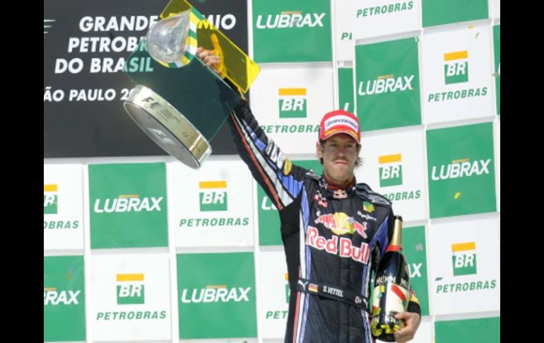 Sebastián Vettel consiguió en Brasil su cuarta victoria del año. EFE  /