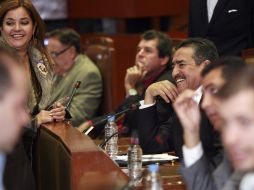 El diputado Roberto Marrufo (derecha), junto a la diputada Patricia Retamoza. A. GARCÍA  /